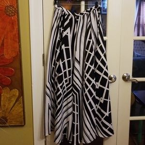 Elastic waist full flowy boho maxi skirt L